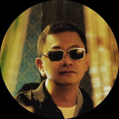 zdjęcie twarzy reżysera Wong Kar Waia